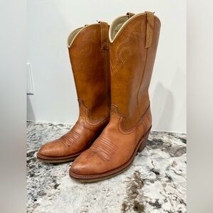 Vintage Dingo Tan Leather Western Boots size 8D